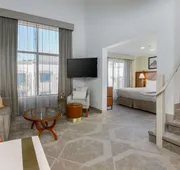 DoubleTree Suites by Hilton Hotel Sacramento – Rancho Cordova hotel detail image 7