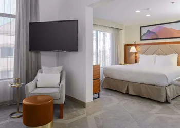 DoubleTree Suites by Hilton Hotel Sacramento – Rancho Cordova hotel thumbnail 8