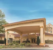 La Quinta Inn & Suites by Wyndham Raleigh/Durham Southpoint hotel detail image 3