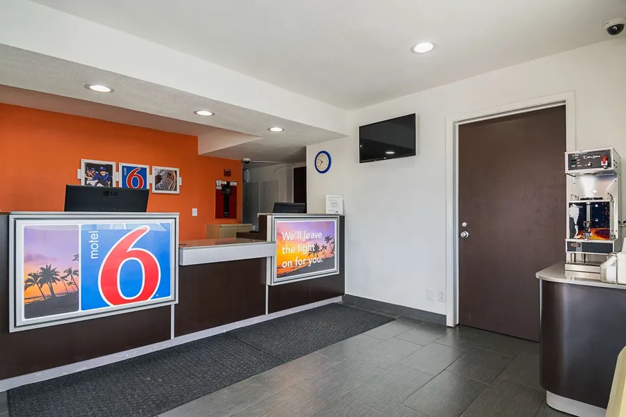Motel 6 Lost Hills CA hotel detail image 6