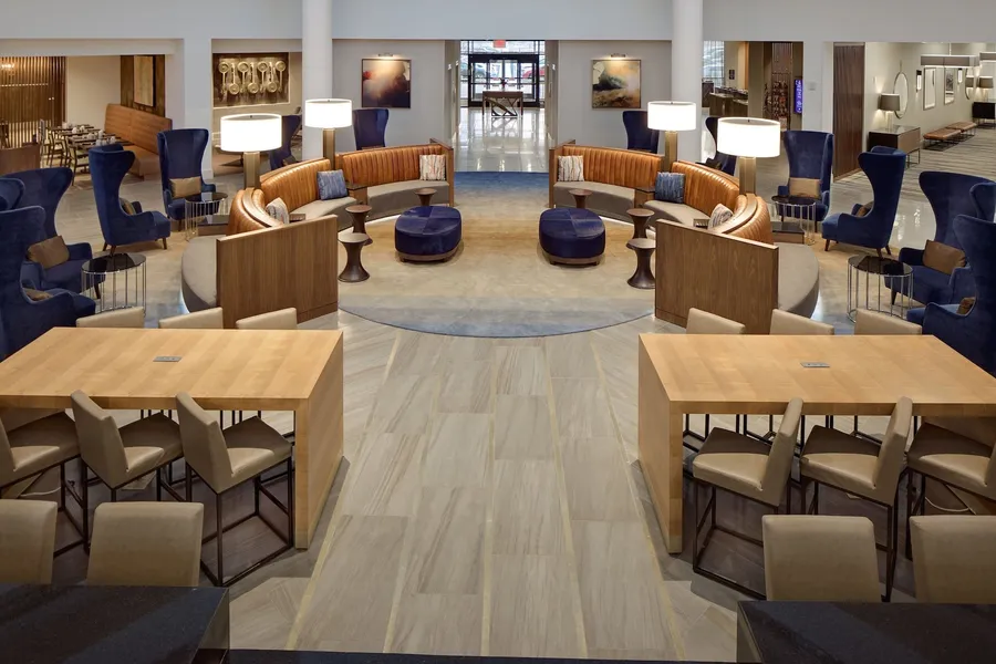 Nashville Airport Marriott hotel detail image 2