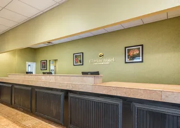 Clarion Hotel Cincinnati North hotel thumbnail 4