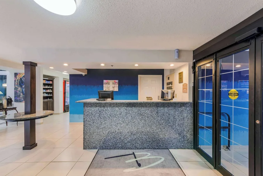 The Blu Hotel Blue Ash Cincinnati, an Ascend Collection Hotel hotel detail image 6