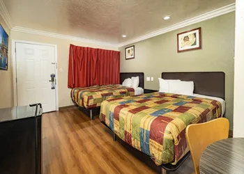 Travelodge by Wyndham Sacramento Convention Center hotel thumbnail 4