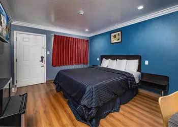 Travelodge by Wyndham Sacramento Convention Center hotel thumbnail 8