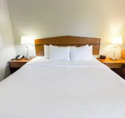 Days Inn by Wyndham Florence Cincinnati Area hotel detail image 7