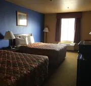 Econo Lodge Inn & Suites hotel detail image 7