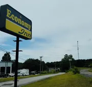 Economy Inn Crossville hotel detail image 7