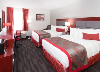 Ramada Plaza by Wyndham Chicago North Shore hotel thumbnail 4