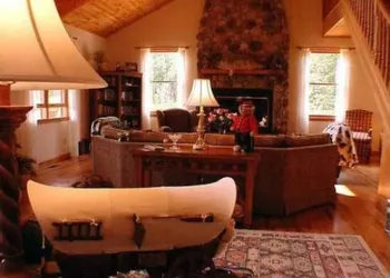Berry Springs Lodge hotel thumbnail 7