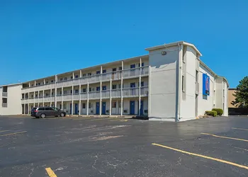 Motel6 Blue Springs, MO hotel thumbnail 5