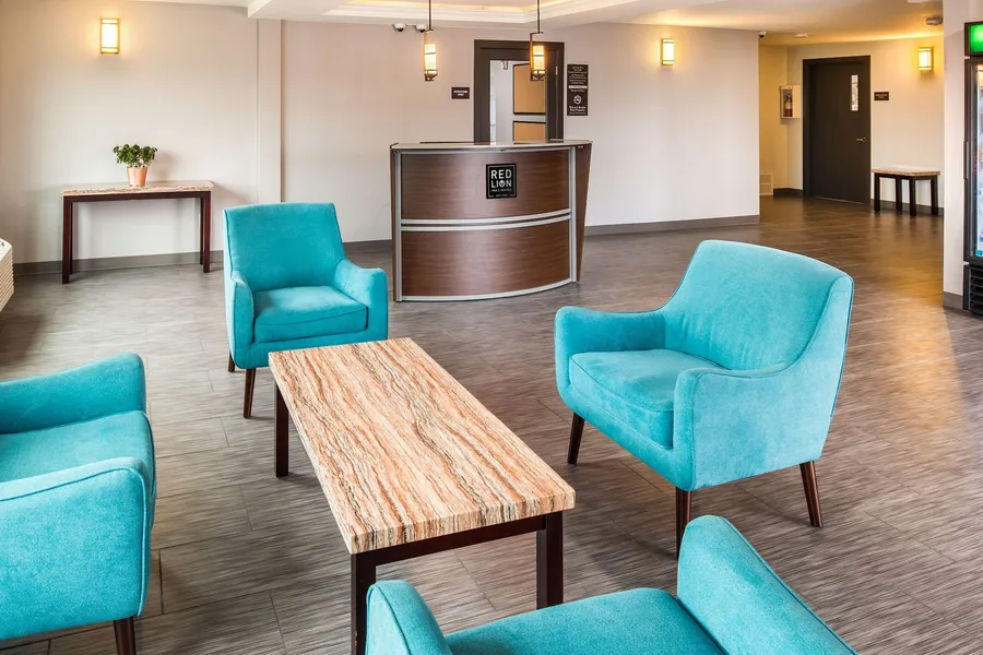 Red Lion Inn & Suites Everett hotel detail image 2