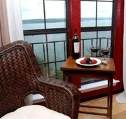 The Lakehouse Bed & Breakfast hotel detail image 7