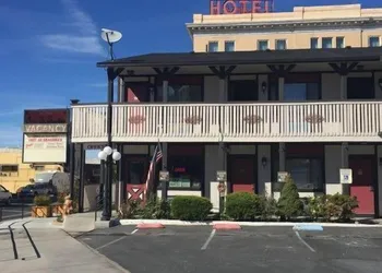 Jim Butler Inn & Suites hotel thumbnail 2