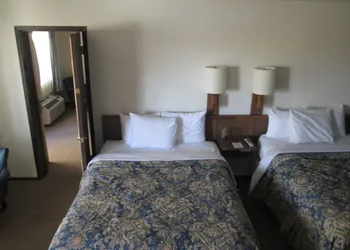 Jim Butler Inn & Suites hotel thumbnail 7