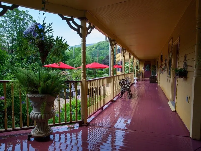 Fairlawn Inn hotel detail image 2