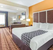 La Quinta Inn & Suites by Wyndham Gonzales TX hotel detail image 4
