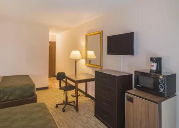 Econo Lodge Sulphur Springs I-30 hotel thumbnail 5
