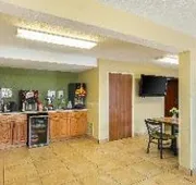 Rodeway Inn & Suites Kearney hotel detail image 3