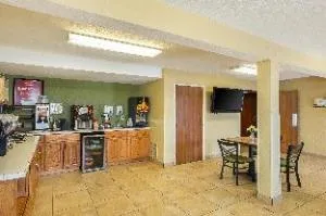 Rodeway Inn & Suites Kearney hotel thumbnail 3