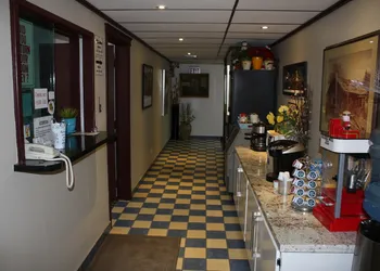 Hillcrest Motel hotel thumbnail 4