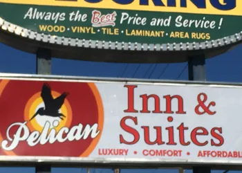 Pelican Inn and Suites hotel thumbnail 2