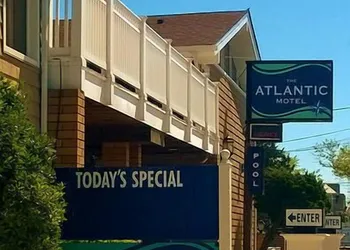 Atlantic Motel hotel thumbnail 4