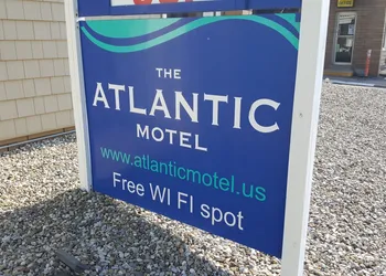 Atlantic Motel hotel thumbnail 8