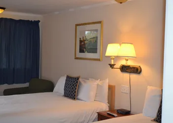 Henniker Motel hotel thumbnail 7