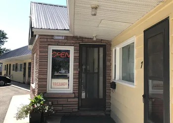 Yellow Quill Motel hotel thumbnail 7