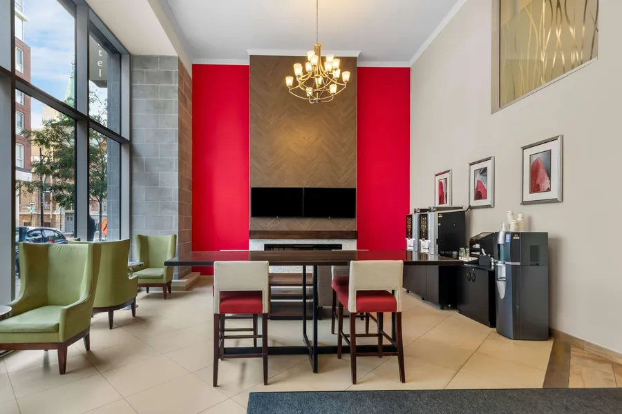 Best Western Plus Hotel Montreal hotel detail image 6