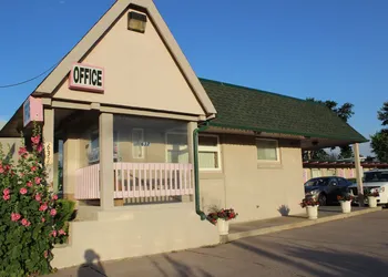 Safari Inn hotel thumbnail 2