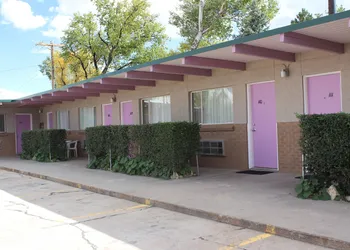 Safari Inn hotel thumbnail 5