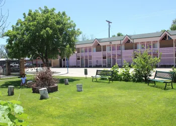 Safari Inn hotel thumbnail 6