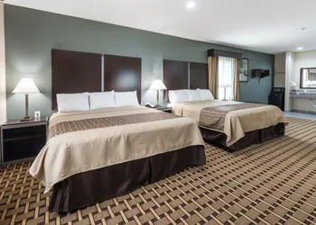 Scottish Inns & Suites hotel thumbnail 5