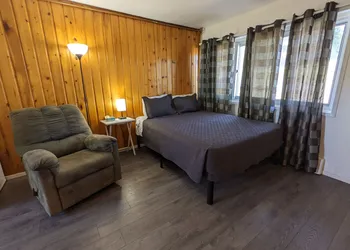 Deerview Lodge & Cabins - Princeton BC hotel thumbnail 4