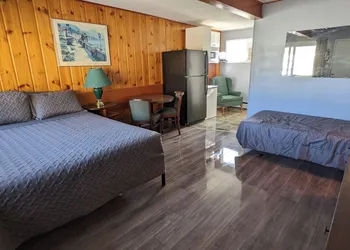 Deerview Lodge & Cabins - Princeton BC hotel thumbnail 6