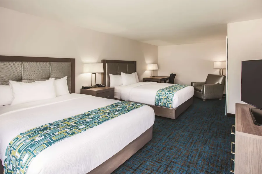 La Quinta Inn & Suites by Wyndham St. Paul-Woodbury hotel detail image 6