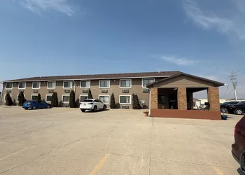 Clarion Hometown Inn hotel thumbnail 2