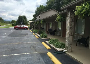 Chatuge Mountain Inn hotel thumbnail 5