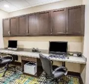 Hampton Inn & Suites Yonkers - Westchester hotel detail image 3