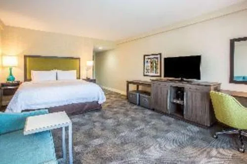 Hampton Inn & Suites Yonkers - Westchester hotel detail image 6