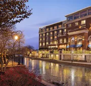 Hotel Indigo Naperville Riverwalk by IHG hotel detail image 7