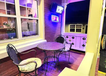 Maple Leaf Motel hotel thumbnail 2