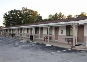 Frontier Motel hotel thumbnail 3