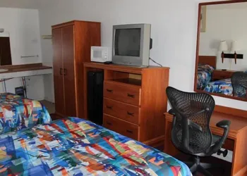Frontier Motel hotel thumbnail 8