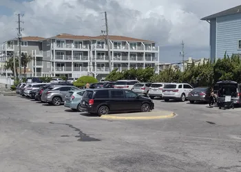 Sandpeddler Inn & Suites hotel thumbnail 2