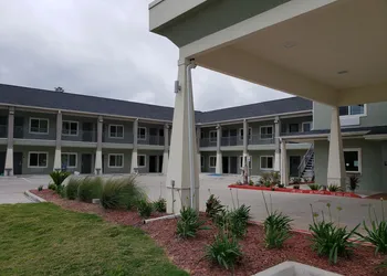 Scottish Inns & Suites hotel thumbnail 2