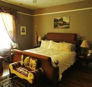 Inn Upon Moon River Plantation hotel detail image 7