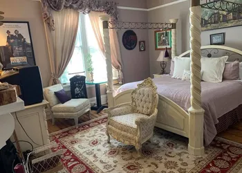 Inn Upon Moon River Plantation hotel thumbnail 8